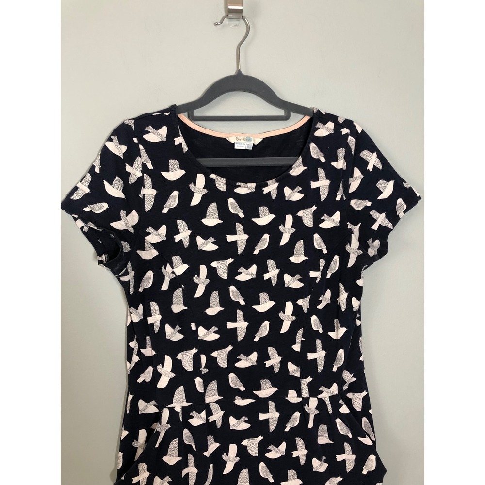 Boden Bird Print Jersey Dress Women 8L Navy Blue Short Sleeve Pockets WW202 - Picture 3 of 10